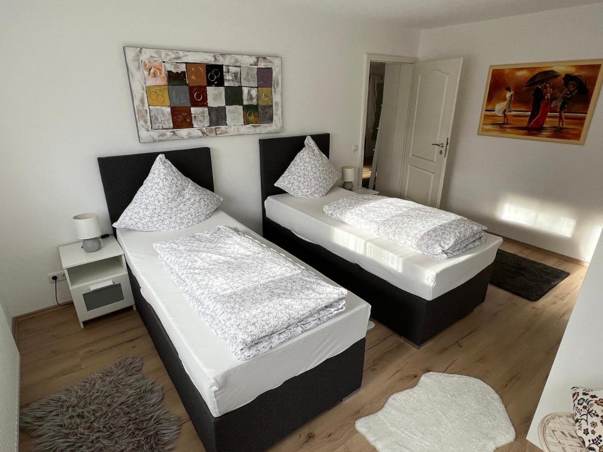 Terrassenwohnung In Estenfeld Bei Wuerzburg المظهر الخارجي الصورة