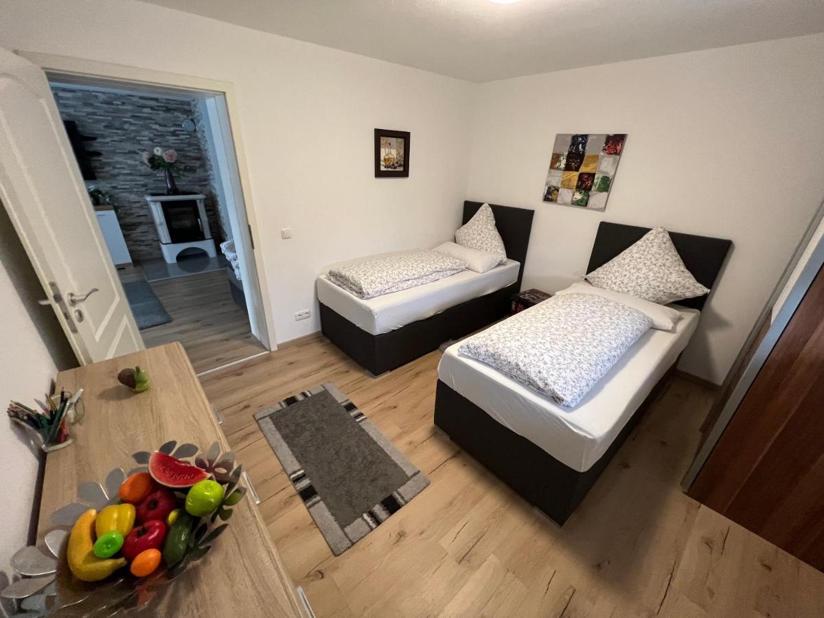 Terrassenwohnung In Estenfeld Bei Wuerzburg المظهر الخارجي الصورة