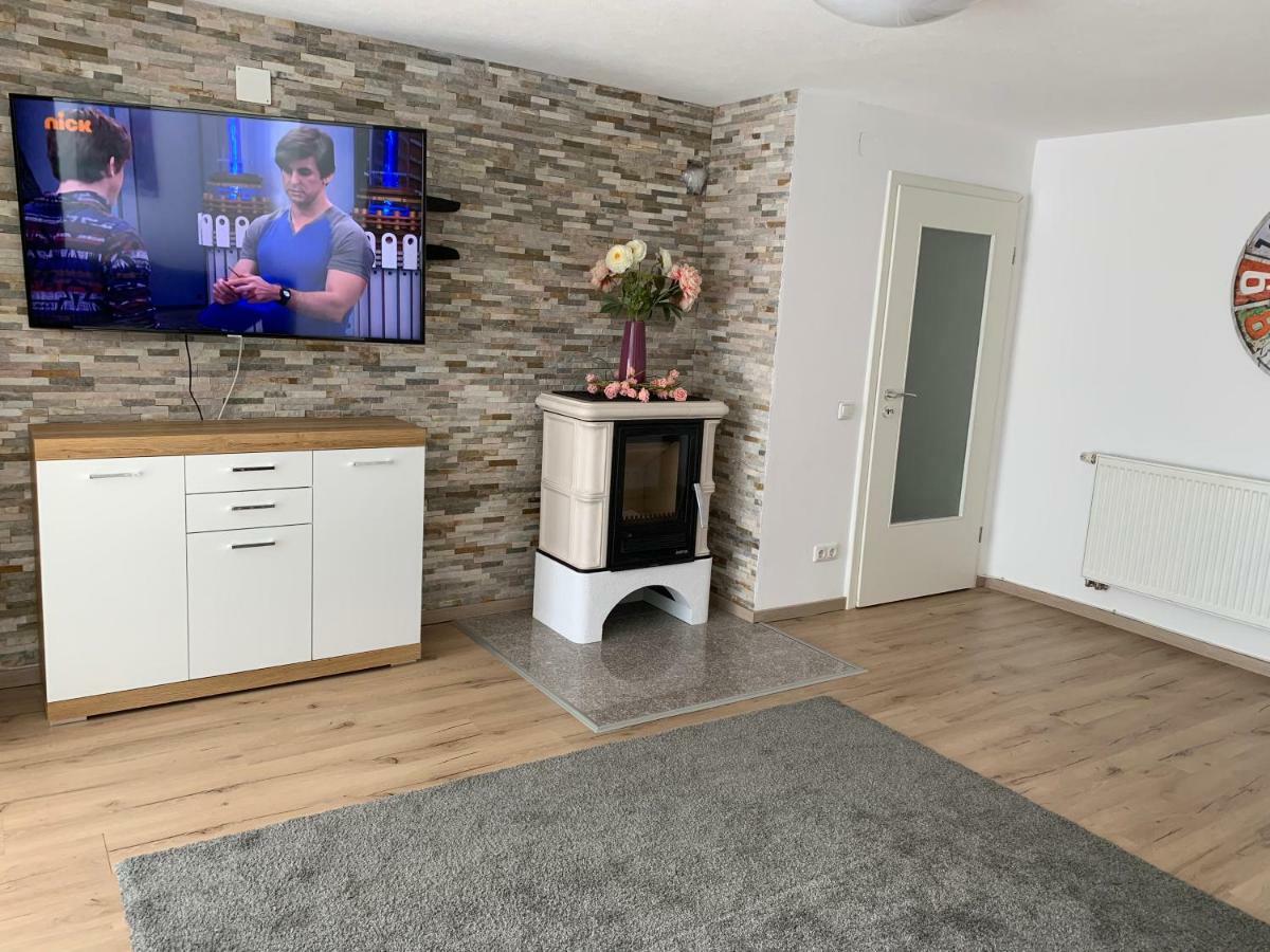 Terrassenwohnung In Estenfeld Bei Wuerzburg المظهر الخارجي الصورة