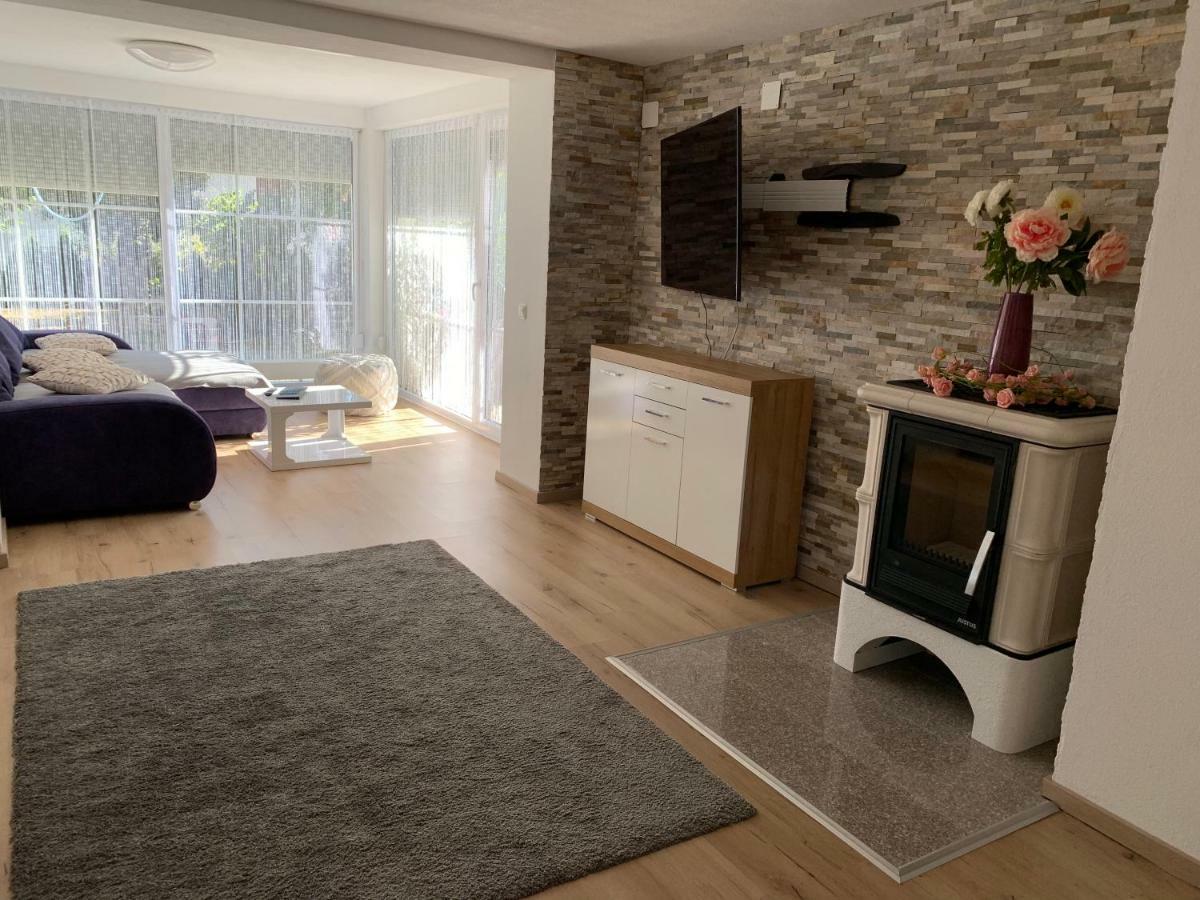 Terrassenwohnung In Estenfeld Bei Wuerzburg المظهر الخارجي الصورة